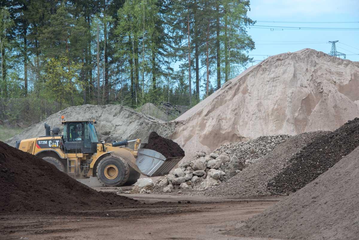 Kasvualustahinnastot lähetetty asiakkaille, Espoon multa-asema avasi ovensa  - Tieluiska Oy