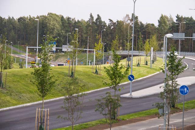 Kehä 1 Kivikon eritasoliittymän vihertyöt, vaihe 1 ja vaihe 2